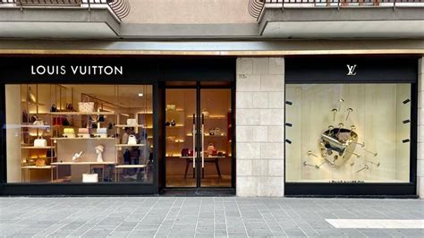 louis vuitton puglia|Louis Vuitton Bari Store in Bari, Italia .